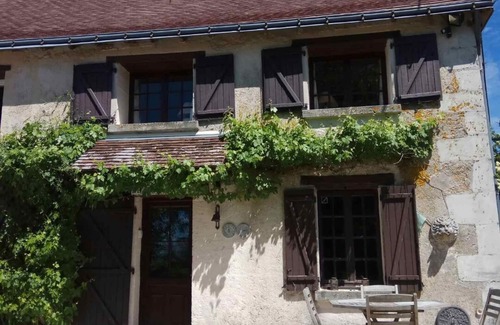 Esves-le-Moutier House | Lovely Gite With private luxury Heated Swimming Pool In The Loire Valley.