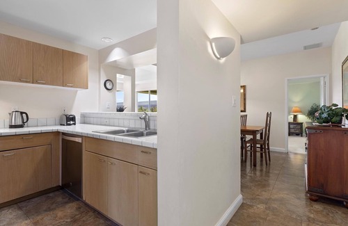 Waikoloa Condo | Lovely golf course views, close to shops!