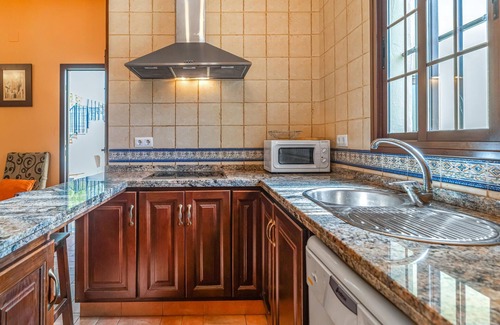 Valdeflores House | Lovely home in Minas del Castillo de