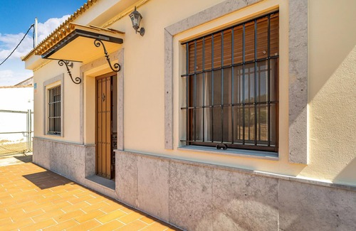 Valdeflores House | Lovely home in Minas del Castillo de
