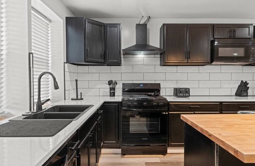 Wynnefield House | Lovely Home by Fairmount Park, Phl Zoo, Main Line