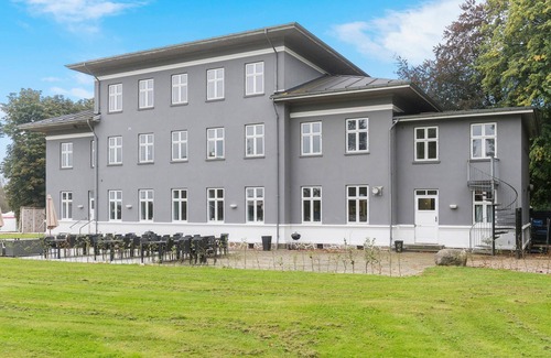Brorup House | Lovely home in Brørup with WiFi