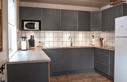 Øvre Ramse House | Lovely home in Dølemo with sauna