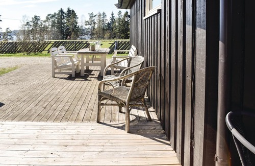 Enebakk House | Lovely home in Enebakk with WiFi