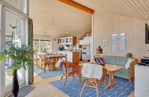 Faxe Ladeplads House | Lovely home in Faxe Ladeplads with WiFi