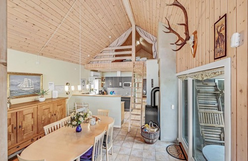 Ordrup House | Lovely home in Fårevejle with WiFi