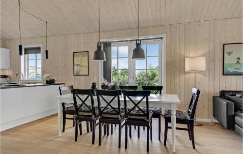 Frørup House | Lovely Home In Frørup With Kitchen