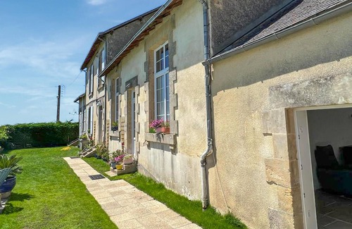 Loge-Fougereuse House | Lovely home in Loge- Fougereuse