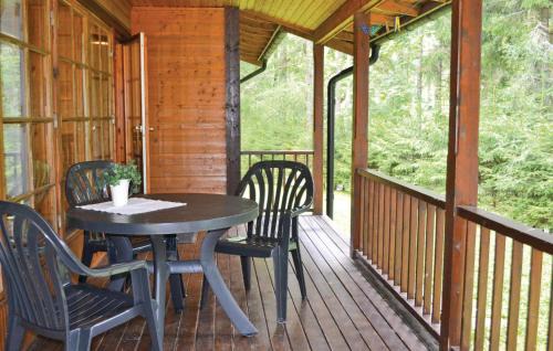 Vathult House | Lovely Home In Gislaved With Lake View