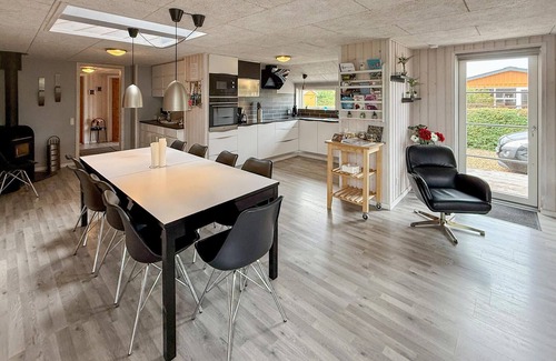Diernæs Strandby House | Lovely home in Haderslev with WiFi