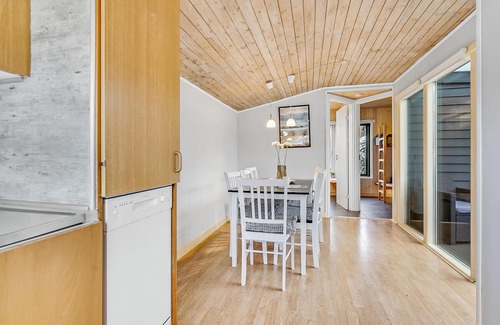 Hanstholm House | Lovely home in Hanstholm with kitchen