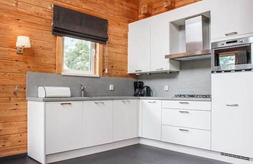 Heel House | Lovely home in HEEL with house sea view