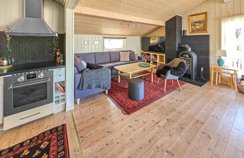 Hurum House | Lovely home in Klokkarstua