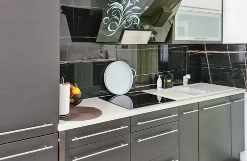 Lubniewice House | Lovely home in Lubniewice with WiFi
