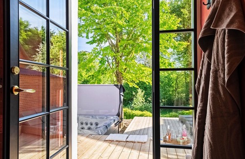 Lunderskov House | Lovely home in Lunderskov with WiFi