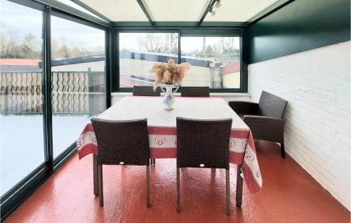 Merville House | Lovely Home In Merville With Wifi