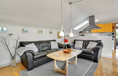 Floutrup House | Lovely home in Roslev with WiFi