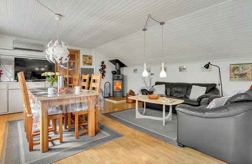 Floutrup House | Lovely home in Roslev with WiFi