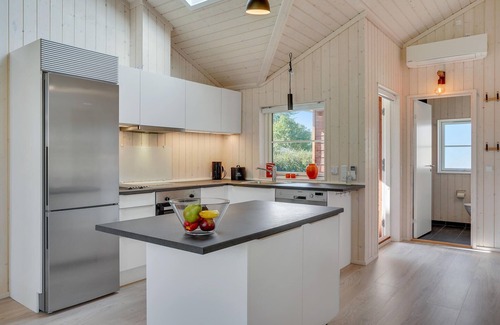Boeslunde House | Lovely home in Skælskør with kitchen