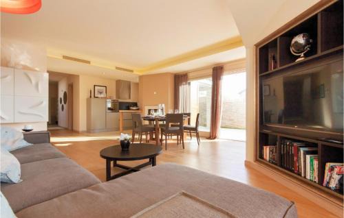 Vabriga House | Lovely Home In Vabriga With Kitchen