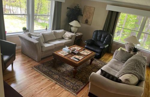 Eastern Vermont House | Lovely home near Stowe, shopping and trails