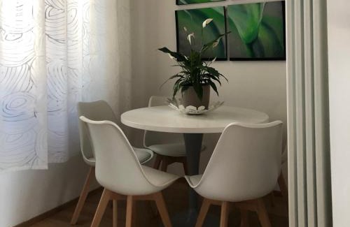 Porta Garibaldi Apartment | Lovely Loft Isola/Garibaldi