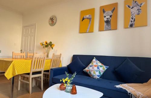 Ellemford Apartment | Lovely Maindoor flat at Murrayfield with Gardens
