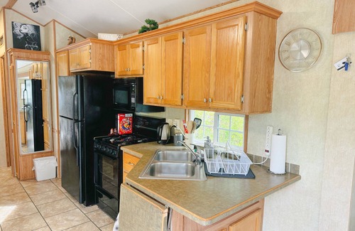 Lindell Beach House | Lovely mobile home with AC in Lindell Beach - Wifi is available in common area