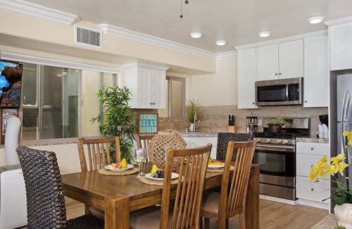 South Oceanside House | Lovely Oceanfront 2BR Unit P817-2