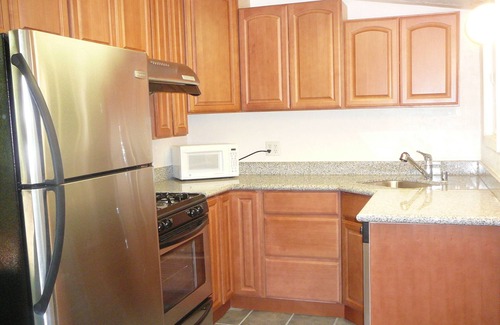 Knickerbocker Apartment | Lovely ORINDA Duplex. Separate Office, WiFi, Near San Francisco/Berkeley/Oakland