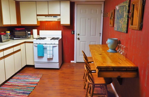 St. Charles House | Lovely Riverfront House with Fire Pit & 30ft Swing!
