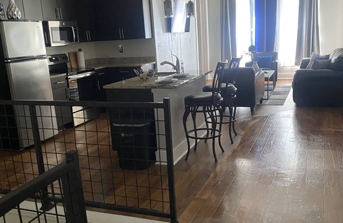 Lindridge-Martin Manor Apartment | Lovely Spacious 2 bedroom Loft