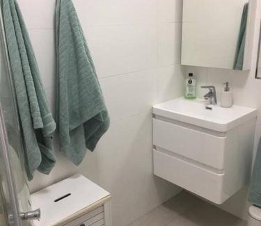 Pinelands Apartment | Lovely studio apartment in Pinelands, Cape Town