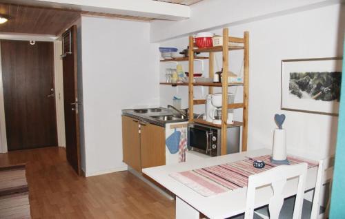 Morrum Apartment | Lovely Studio In Mrrum With Wifi