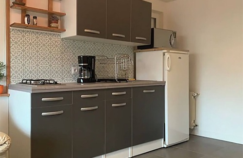 Pessac Apartment | Lovely suite with on-site parking