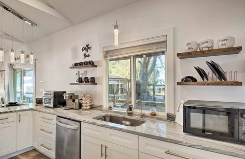 Turtle Beach Apartment | Lovely Toledo Bend Studio w/Scenic Views!