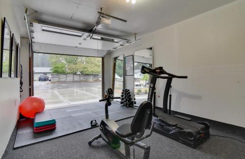 Evergreen House | Lovely Vancouver Retreat with Home Gym!