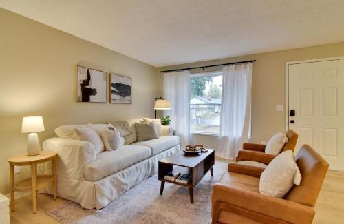 Evergreen House | Lovely Vancouver Retreat with Home Gym!