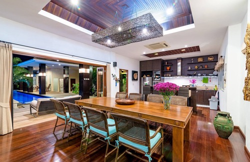 Sam Phraya Villa | Lovely villa on the golf course with private terraces, gardens and large swimming pool