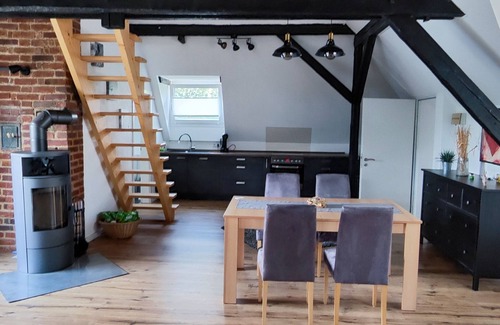 Heinsberg Apartment | Lovingly converted 90 sqm attic apartment. Experience idyllic Selfkant.