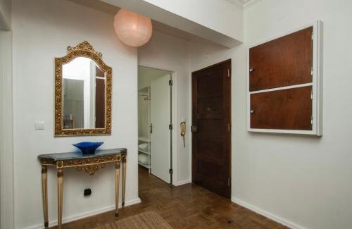 Santa Clara House | Low Cost Subway Privado