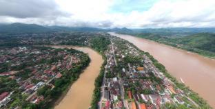 Luang Prabang Hotel | Luang Prabang Golden Lotus Villa River View