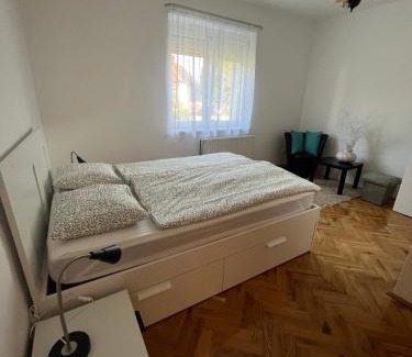Sarvar Apartment | Luca Vendégház 1. apartman