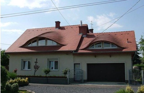Sarvar House | Luca Vendégház