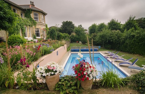 Shanklin Apartment | Luccombe Villa Holiday Apartments - Cherry Tops apartment