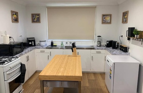 Manjimup House | Lucky Charm Cottage in MANJIMUP, Western Australia with farmland views