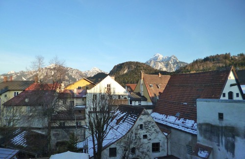 Fussen Old Town Apartment | Lucky Home Ferienwohnung mit Bergblick