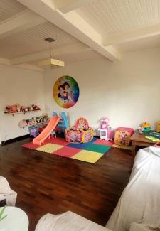 Vila Poran House | Lugar tranquilo, ideal para a família, 3km capivar