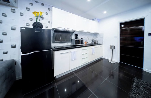 Pallocan Hotel | Luks Lofts Hotel & Residences