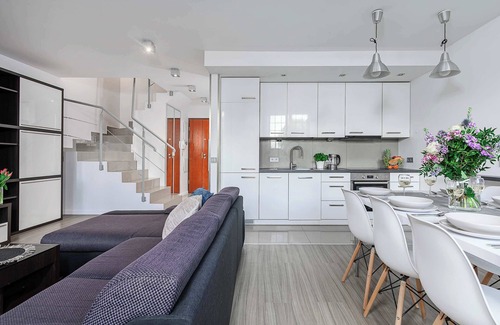 Lodz Apartment | Lumina stylish loft with parking